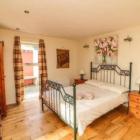 Sutton Дом отдыха *