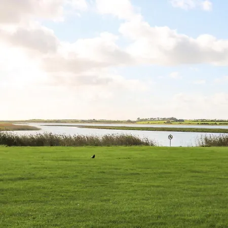 Sutton Дом отдыха