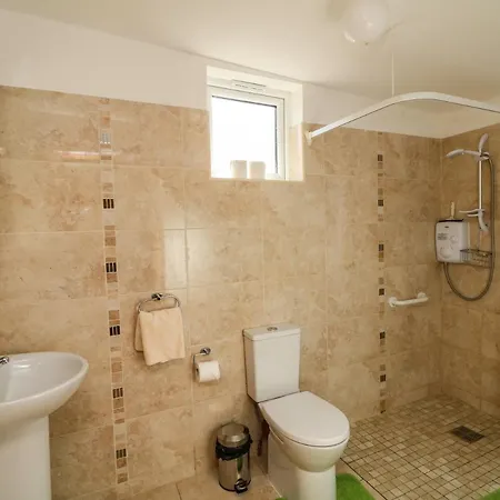 Дом отдыха Sutton *