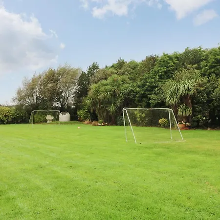 בית נופש Sutton *